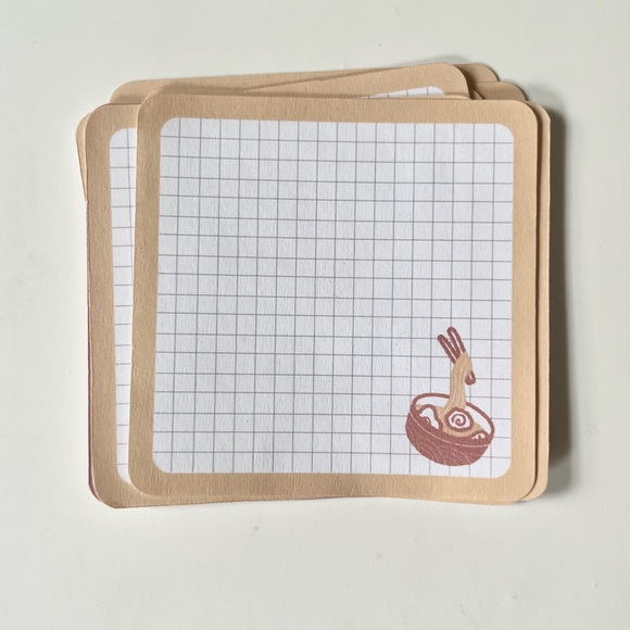 kawaii red & yellow grid ramen 🍜 & milk carton 🥛 🍑 memo sheets - Picture 4 of 10